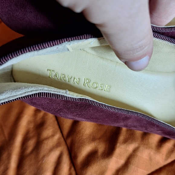 Taryn Rose Keshy Wedge Slip Ons Port Wine Suede 8.5M - Picture 3 of 10